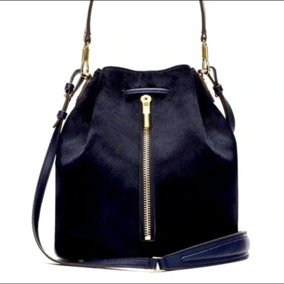 Elizabeth and James Cynnie Navy Bucket Bag - Picture 1 of 4